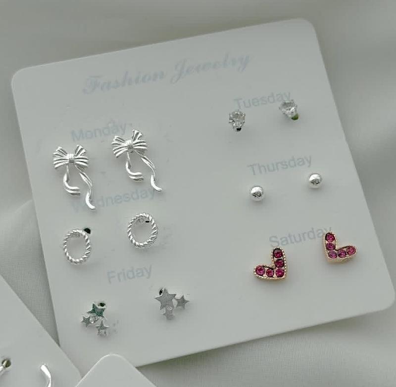 پک گوشواره نقره ای