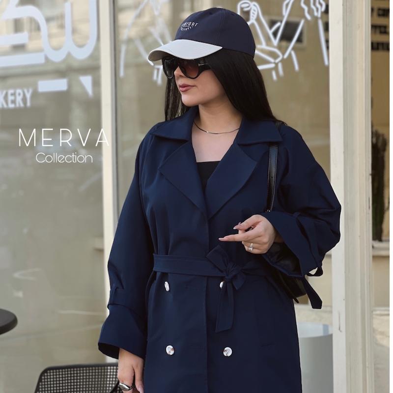 ترنچ کت بلند