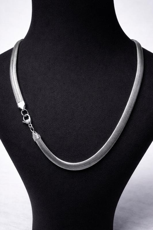 زنجیر ماری نقره ای