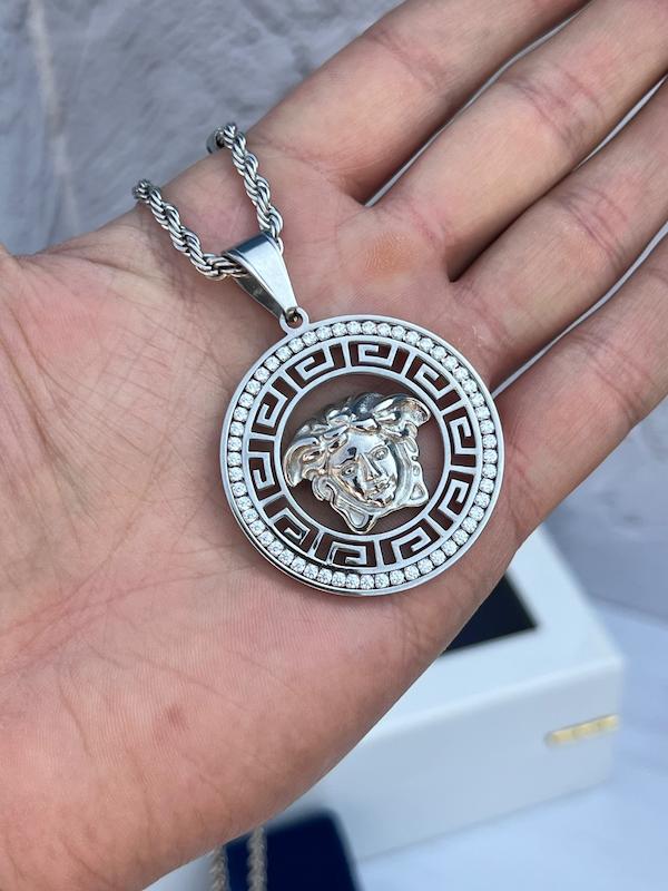 زنجیر و پلاک استیل مدل ورساچ نگین دار کد 3