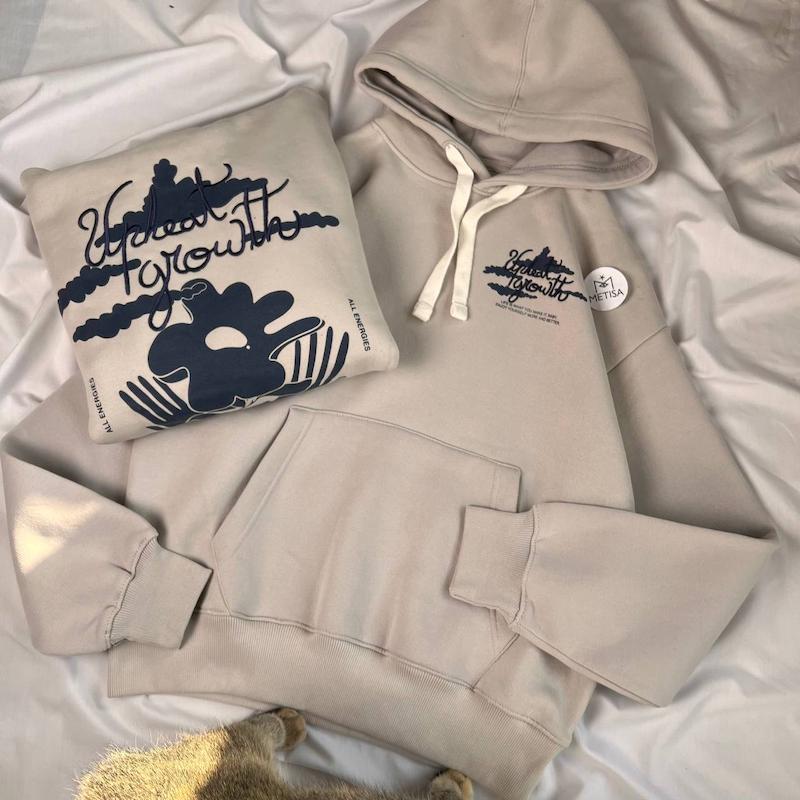 هودی کرمی bershka