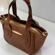 کیف زنانه دستی ساده و شیک