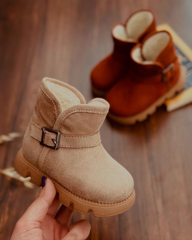 آگ بچگانه خزدار