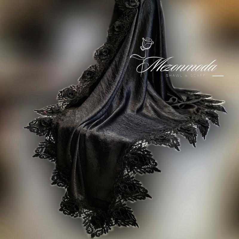 روسری گلدوزی مزونی رز