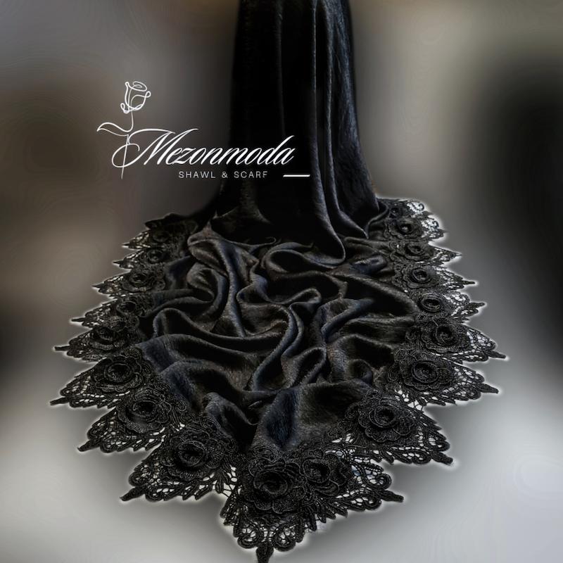 روسری گلدوزی مزونی رز