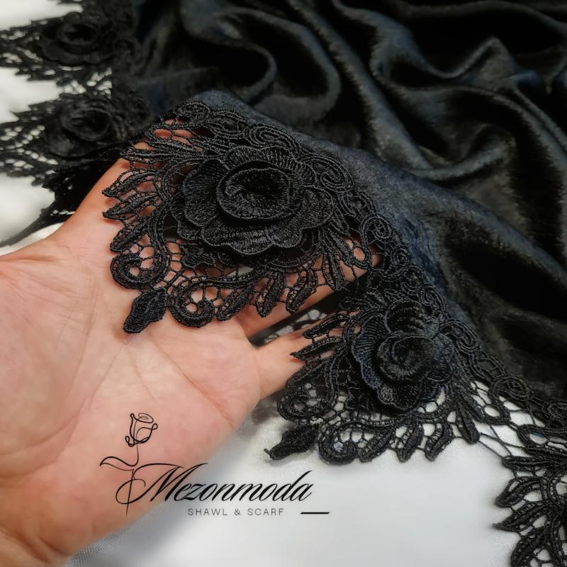 روسری گلدوزی مزونی رز