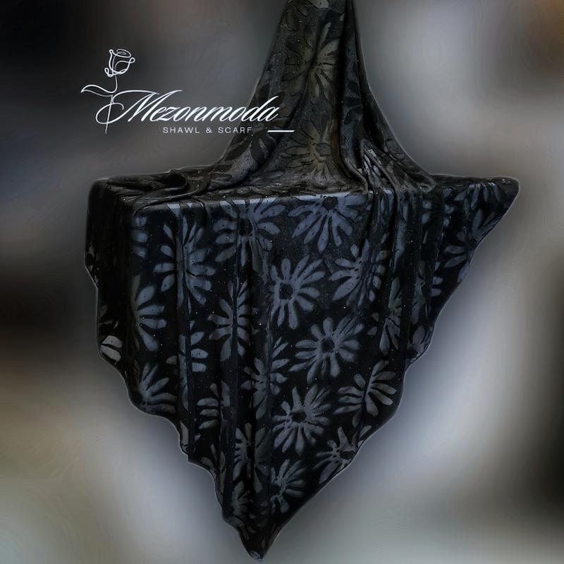 روسری دووره نگیندار