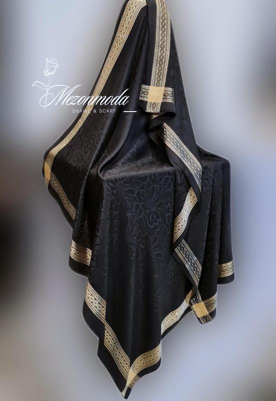 روسری حاشیه طلایی ترک