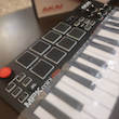 میدی کنترلر Akai mpk mini Play mk3 | در حد نو