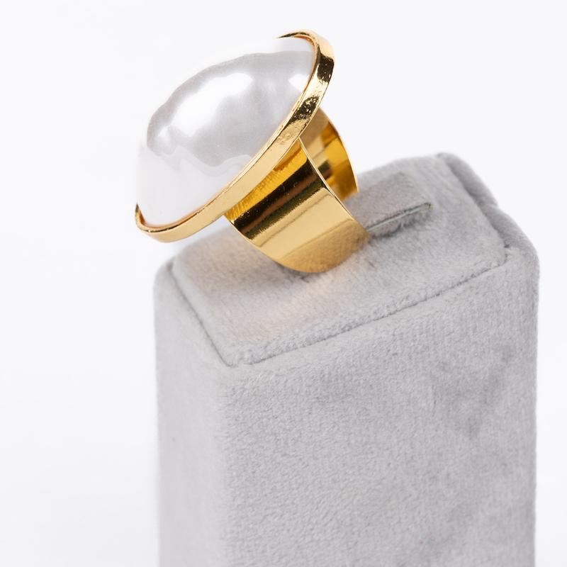 انگشتر فری سایز، مروارید درشت، دامله (گنبندی)، آبکاری نقره و رادیوم، کد B019