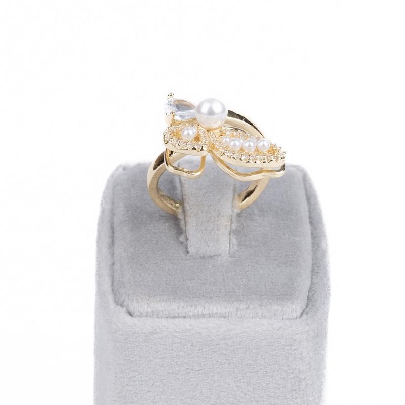 انگشتر فانتزی، طرح پروانه، مرواریدی، نگین‌دار، آبکاری رادیوم، کد:B022