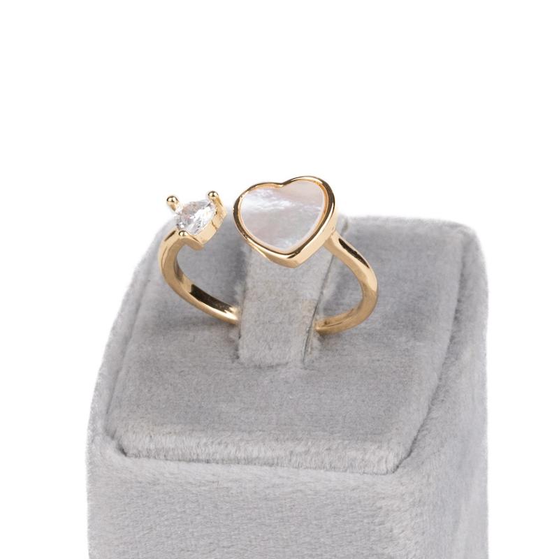 انگشتر فانتزی، طرح قلب، ترکیب صدف و نگین‌، آبکاری رادیوم، کد:B027 