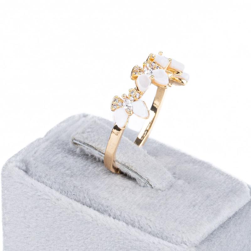 انگشتر فانتزی، طرح پروانه، ترکیب صدف و نگین، آبکاری رادیوم، کد:B030 