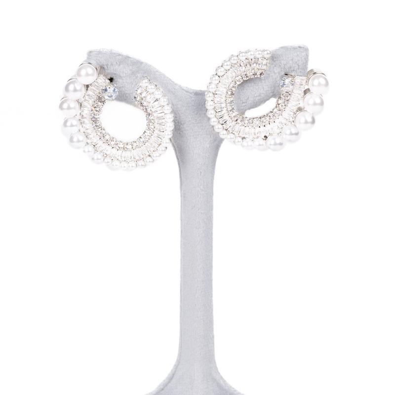 گوشواره میخی، طرح جواهر، نگین‌دار، مرواریدی، طرح نیمه اشک، کد: A085