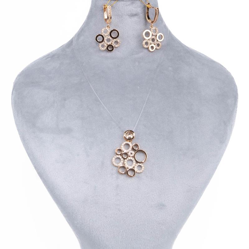 نیمست ژوپینگ، طرح هندسی، متشکل از دایره‌های کوچک و بزرگ، نگین‌دار، کد:E025