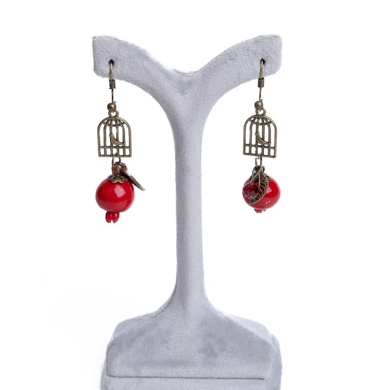 گوشواره یلدایی، دارای کریستال، برگ و انار، قفس و مرغ آمین، برنز (زاماک)، کد: A0124