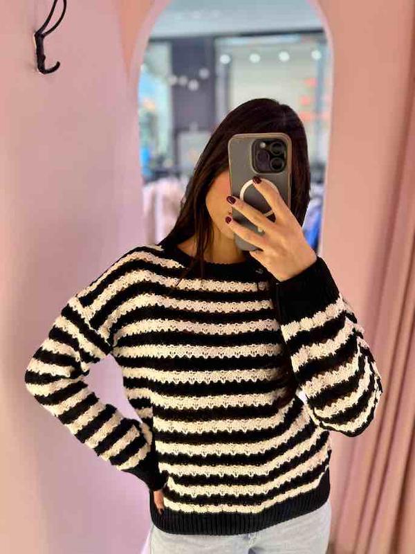 بافت سفید مشکی