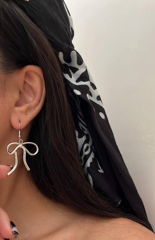 گوشواره پاپیون