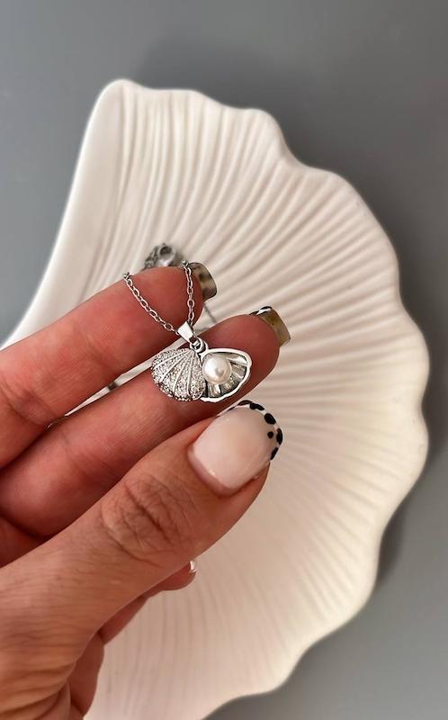 گردنبند صدفی