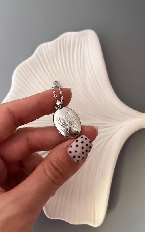 گردنبند پروانه ای 