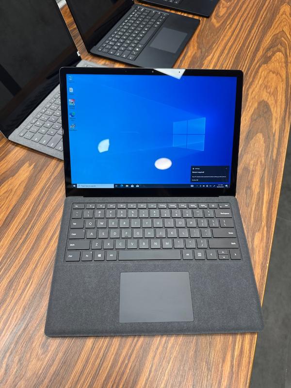 لپ تاپ ماکروسافت Surface Laptop 2 استوک