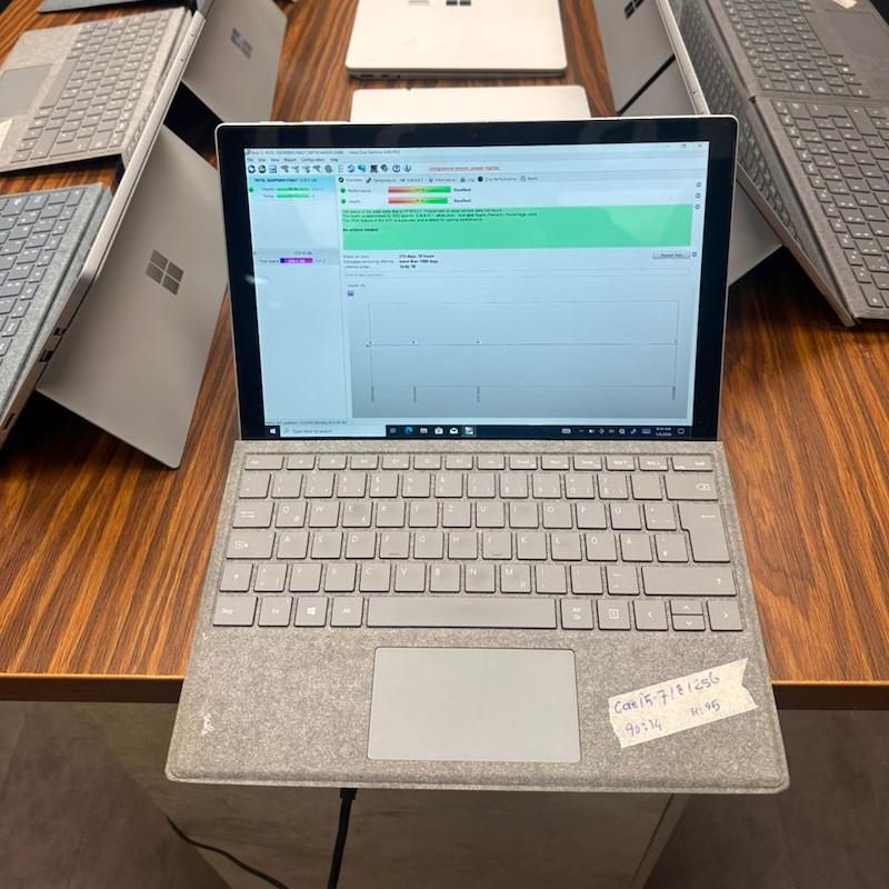 تبلت ماکروسافت Surface pro 5 استوک