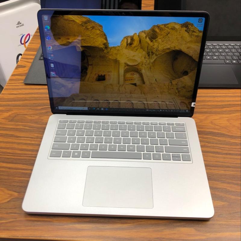 لپ تاپ ماکروسافت Surface Studio 2 استوک