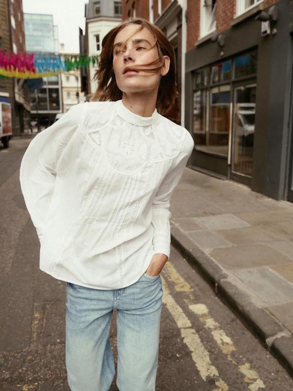 Embroidered blouse 