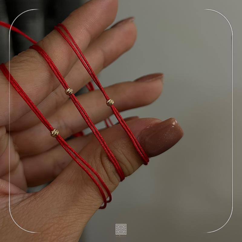 دستبند رد استرینگ