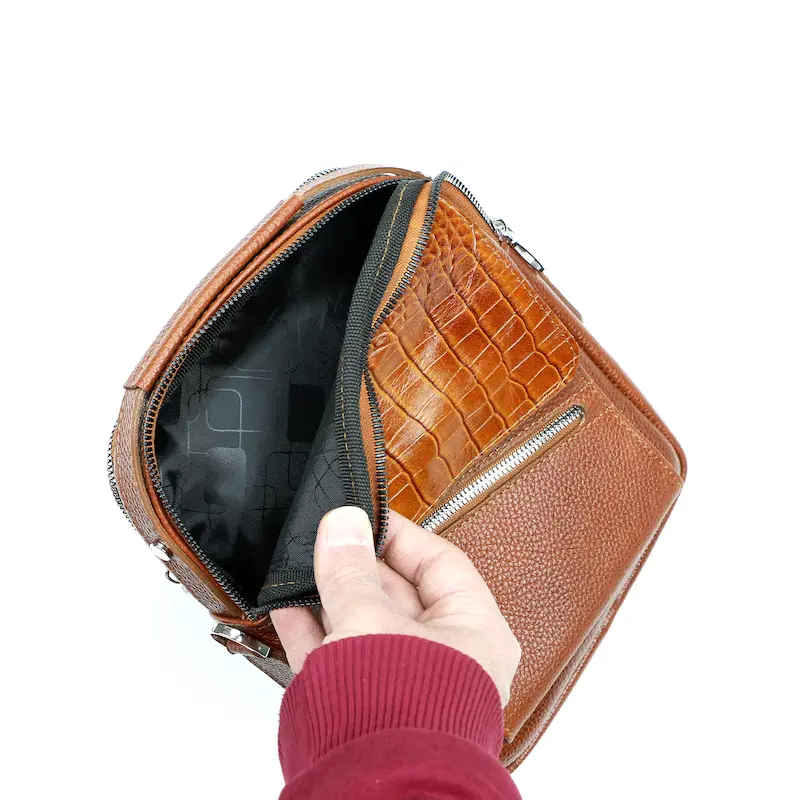 کیف دوشی چرم طبیعی مدل ۷۰۵۴