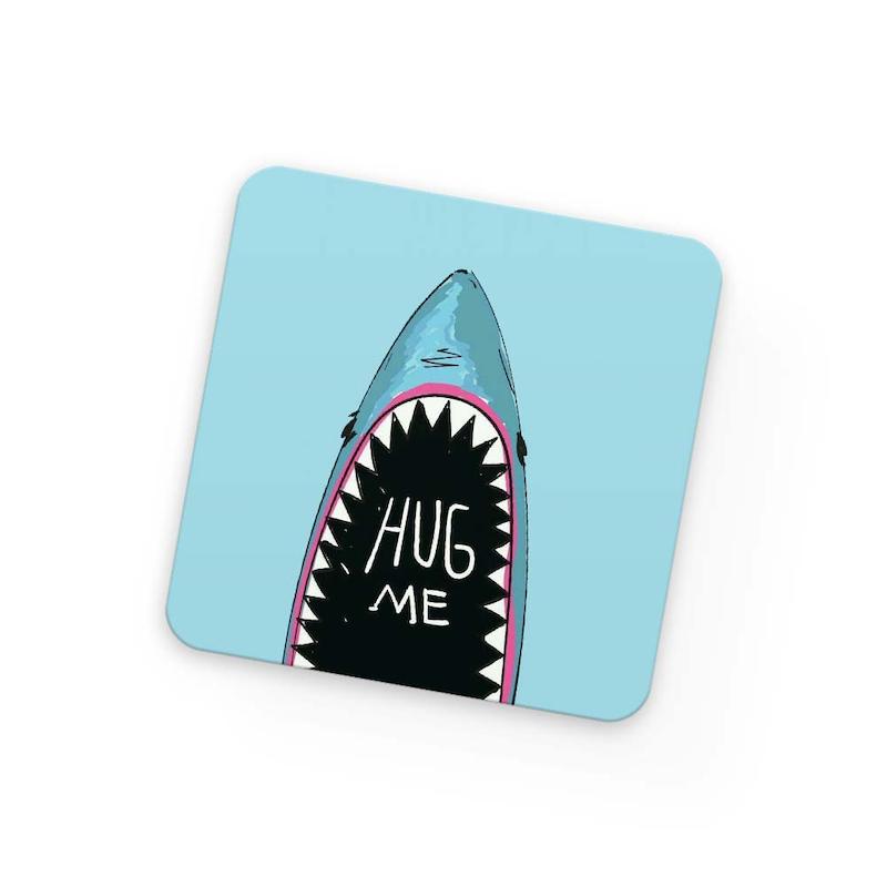 زیر لیوانی Shark