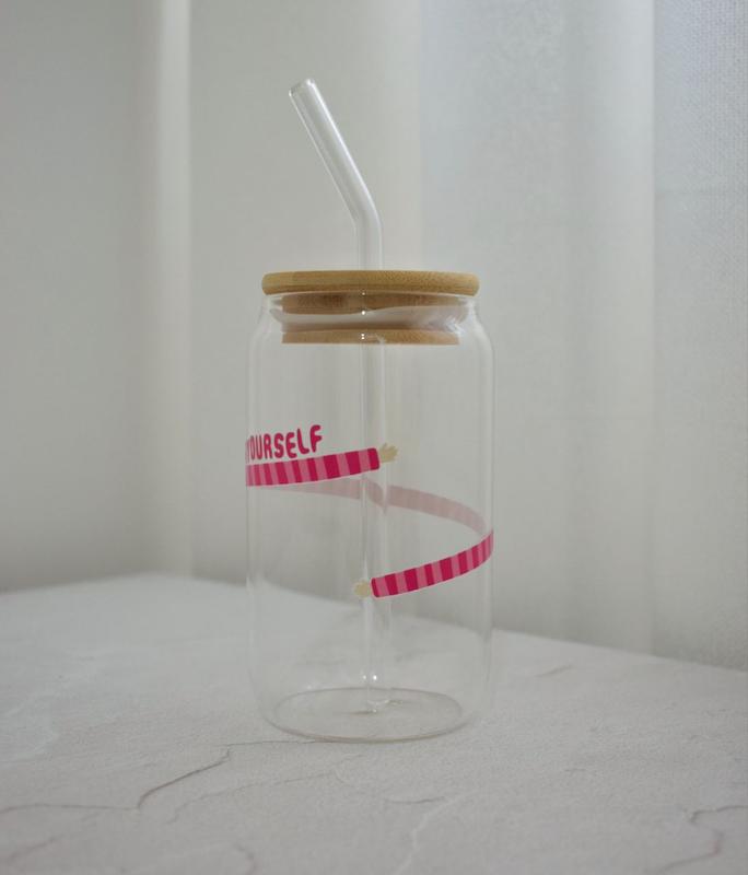 لیوان اسموتی بغل 