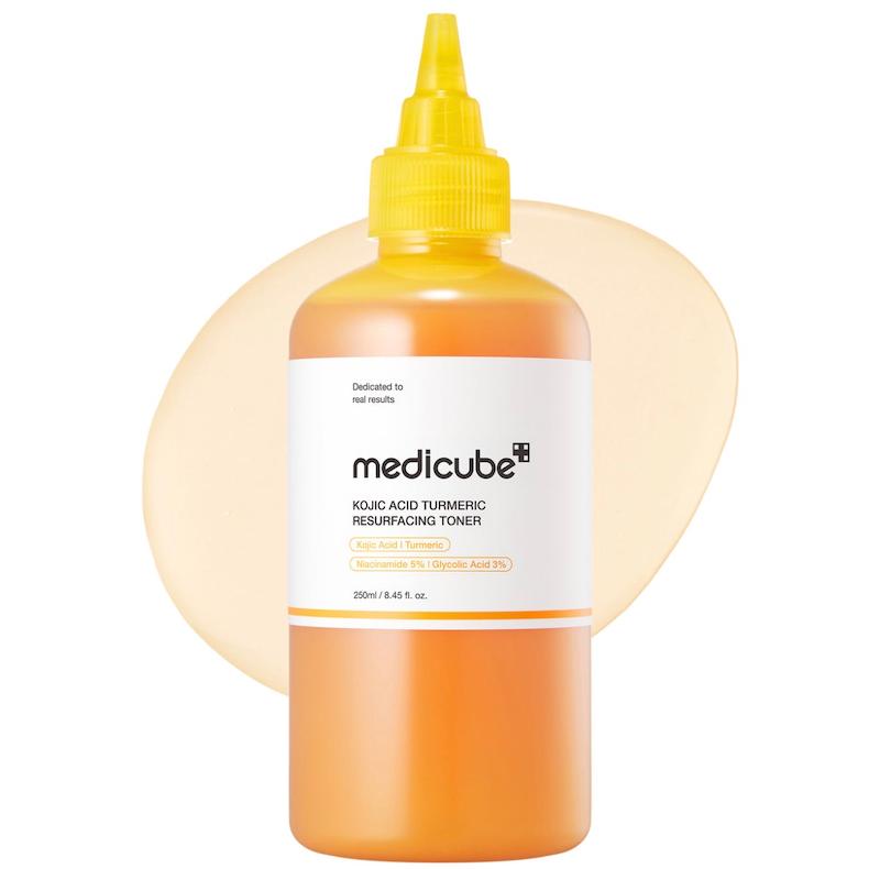 تونر کوجیک اسید و زردچوبه مدیکیوب 250ml 