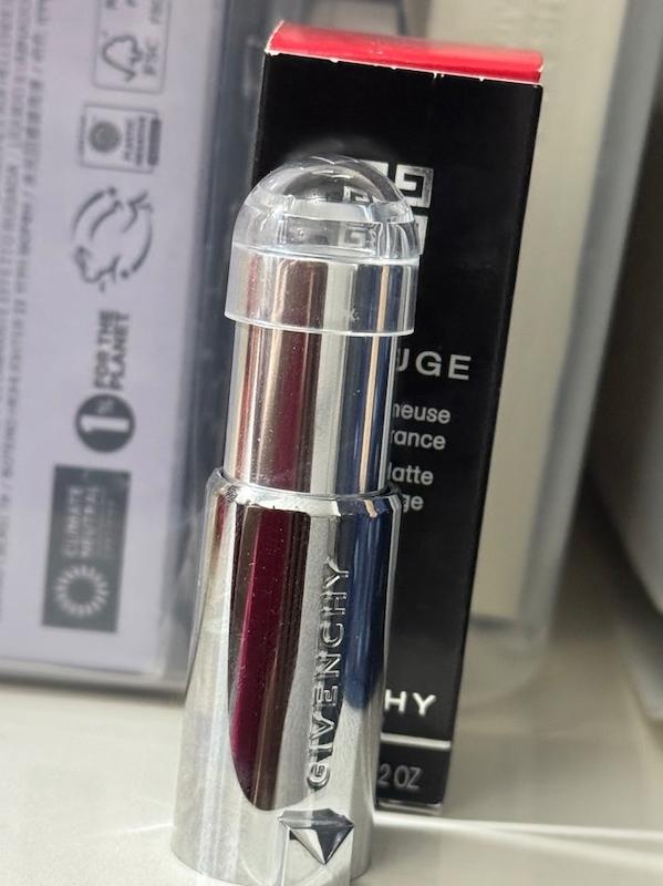 رژلب Givenchy