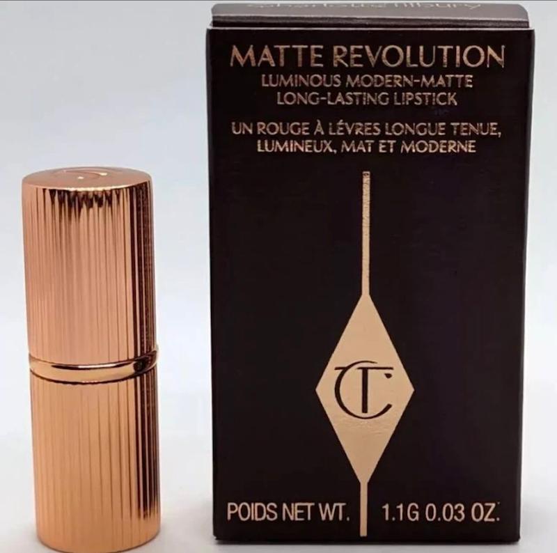 رژلب‌ Pillow Talk با فرمول مات مدرن Charlotte Tilbury