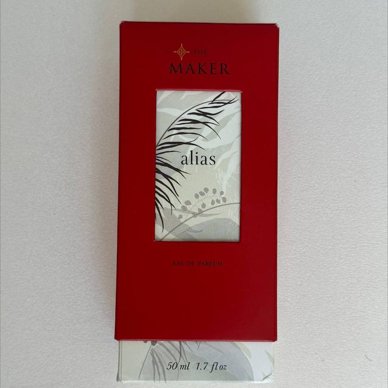 عطر نیش The Maker Alias با رایحه نرم، چوبی و مرموز. یونیسکس و عطر خاص و ترند TikTok  بوتیک هتلی آمریکا