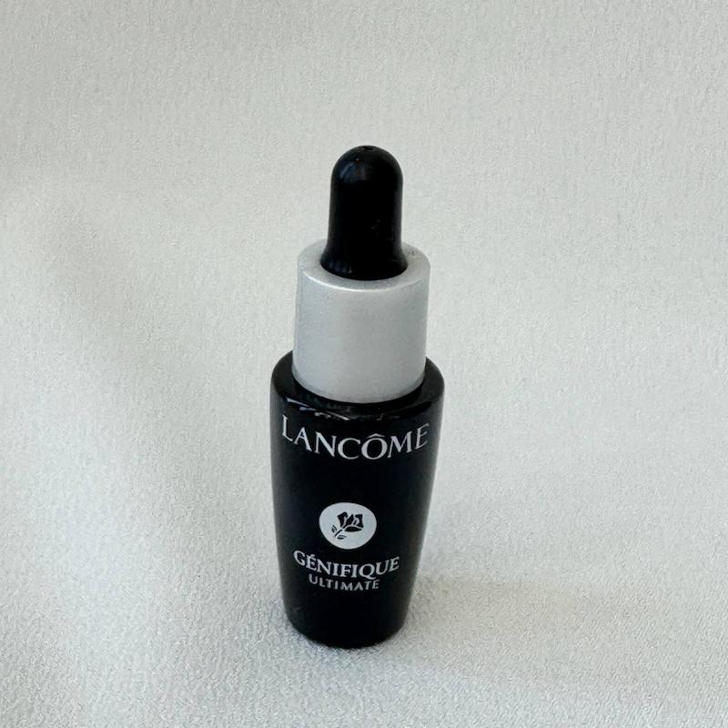 سرم ترمیم‌کننده Lancôme Génifique Ultimate با Beta-Glucan و ترکیبات آبرسان