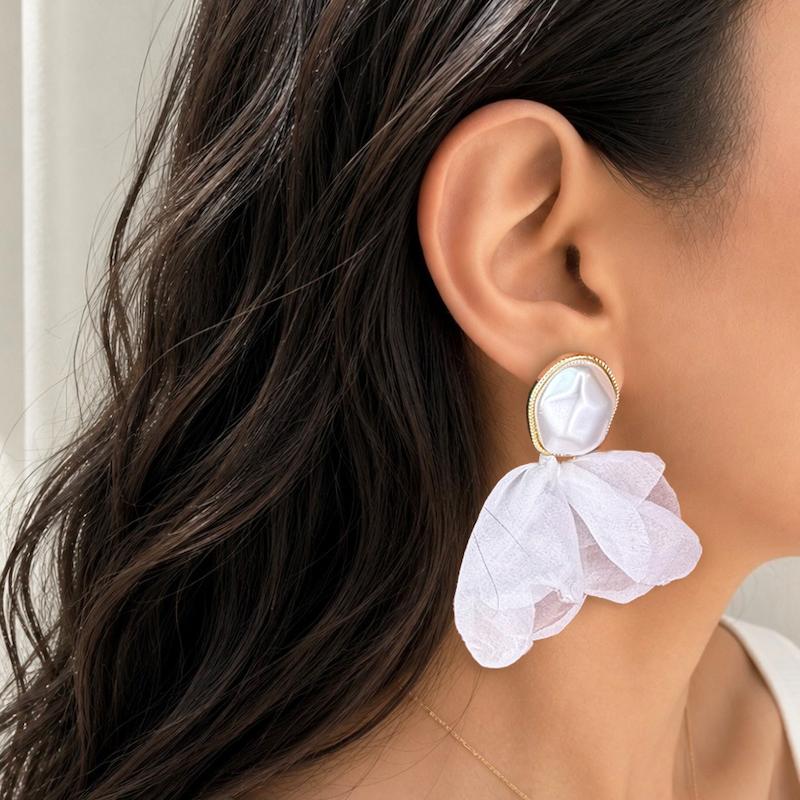 گوشواره پارچه ای با مروارید چند ضلعی