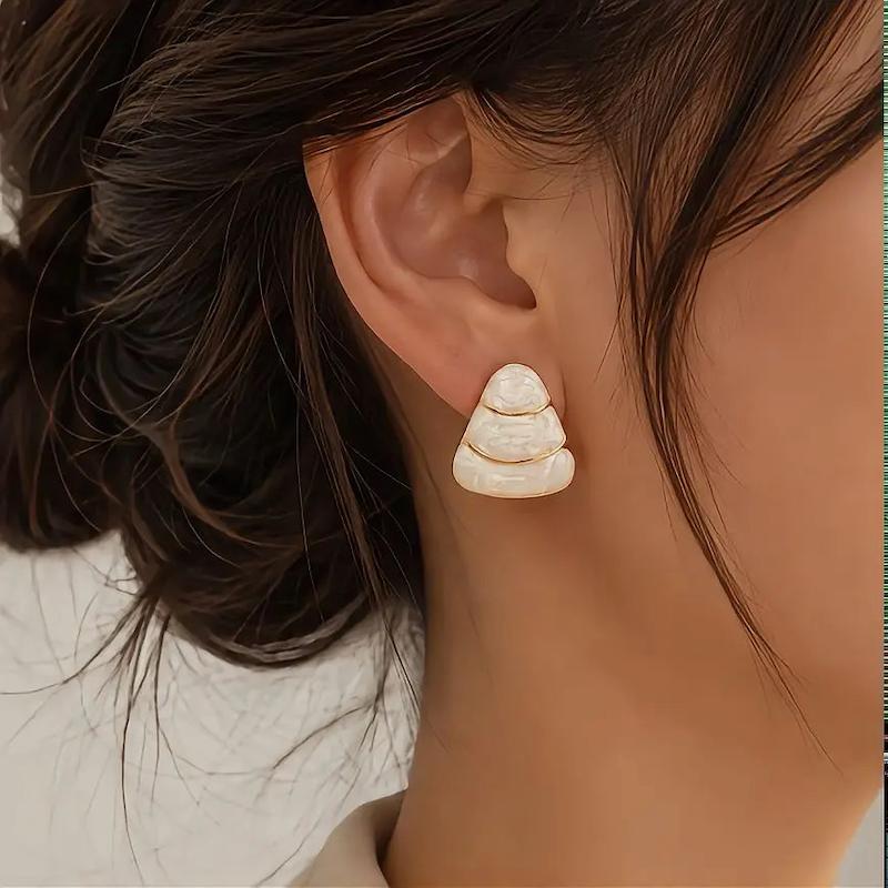 گوشواره میناکاری مثلثی سفید