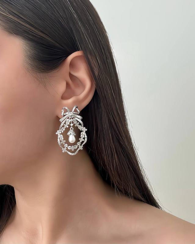 گوشواره جواهری پاپیون 