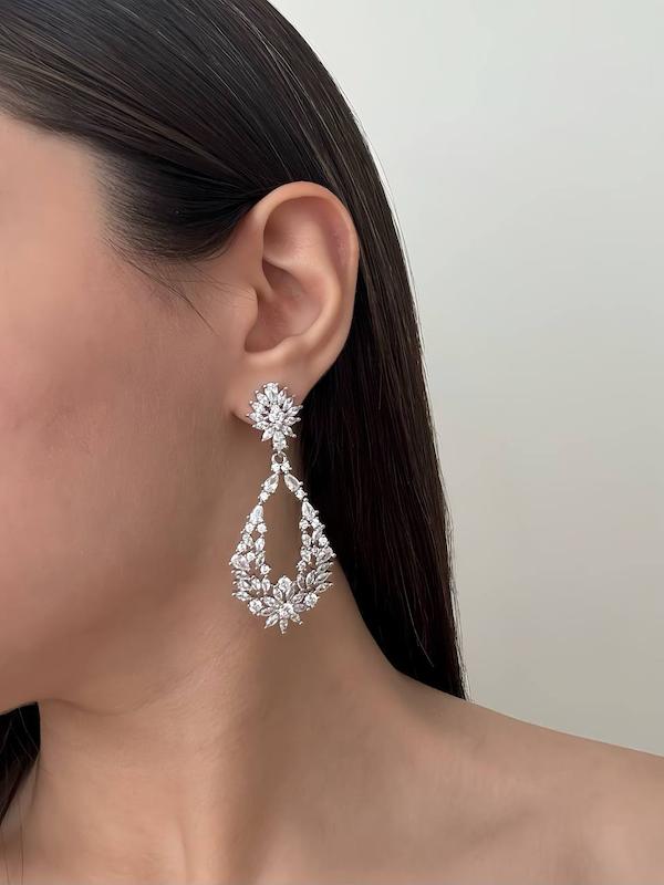 گوشواره جواهری اشکی 