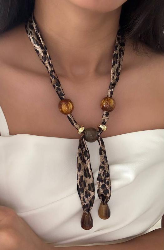 گردنبند پارچه ای پلنگی 