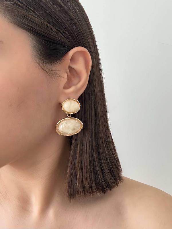 گوشواره سنگی آویز دار 