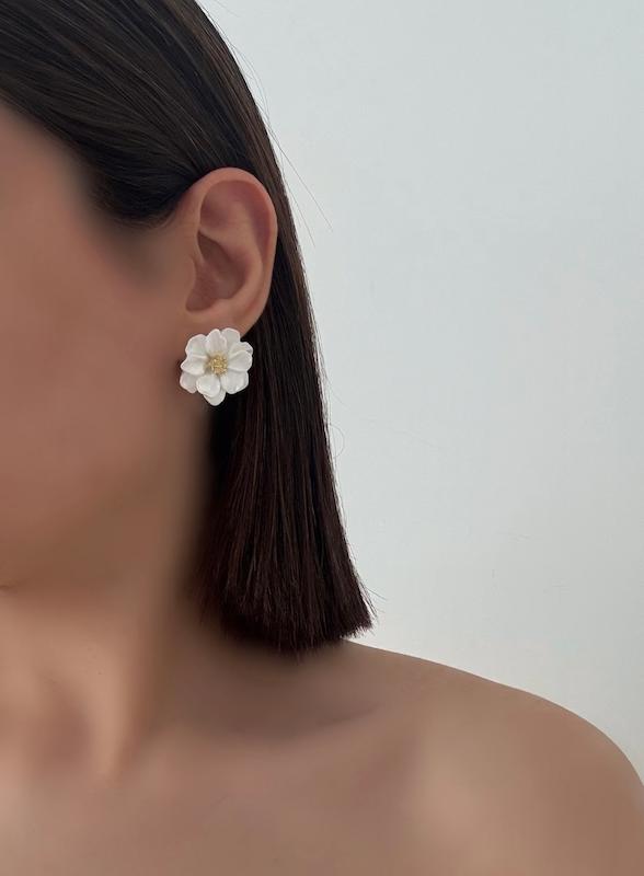 گوشواره گل صدف طبیعی