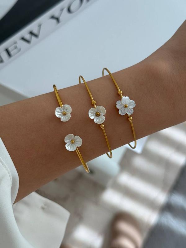 بنگل های صدف طبیعی گل