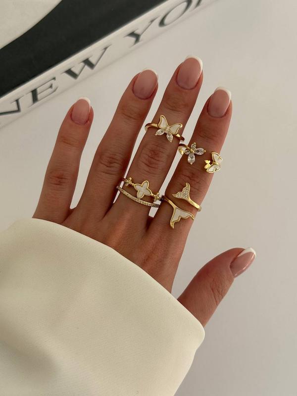 انگشتر های مینیمال نگین دار