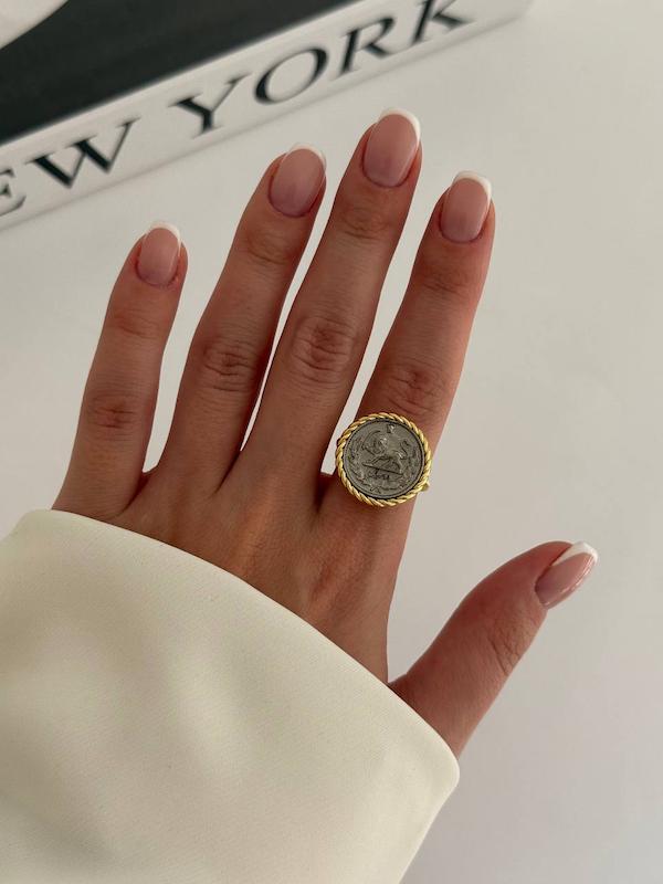 انگشتر سکه گرد