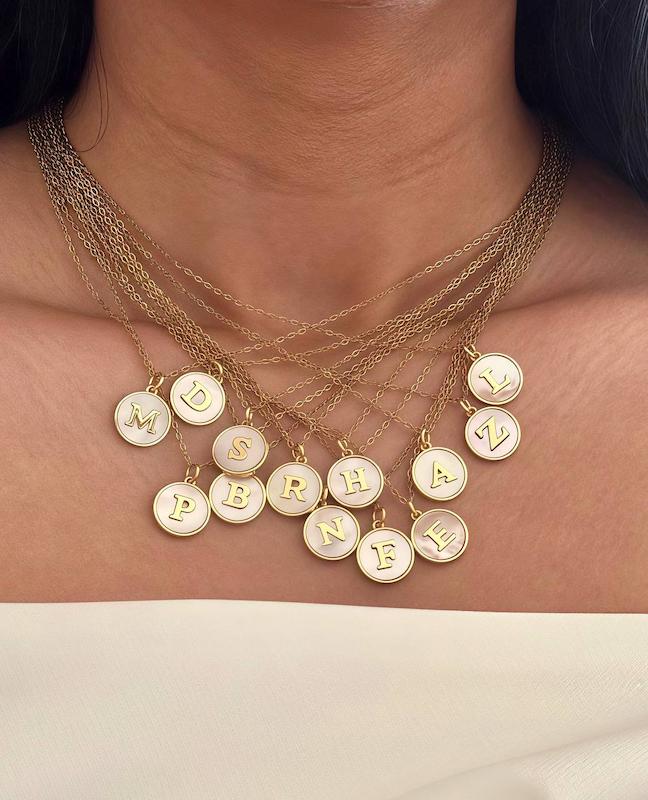 گردنبند حروف صدف طبیعی