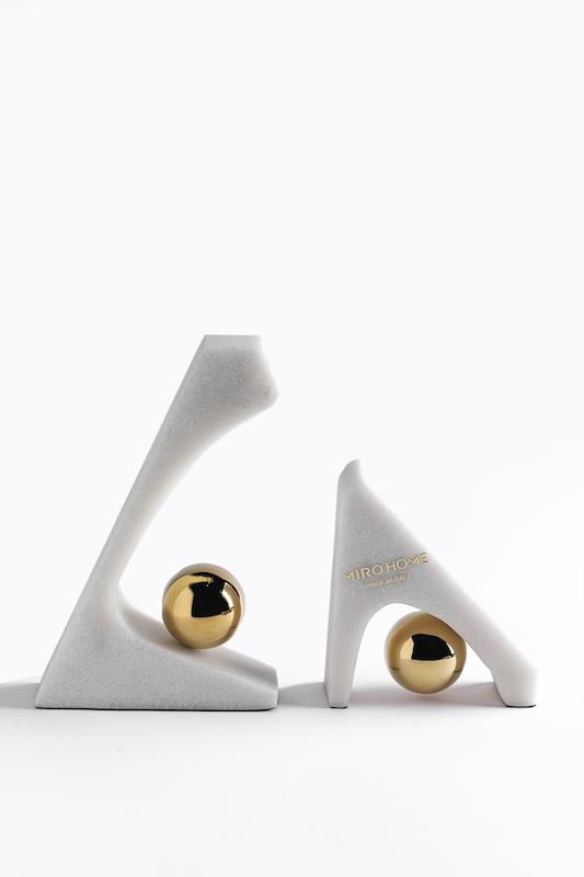 مجسمه نگهدارنده كتاب(bookend)ميروهوم
