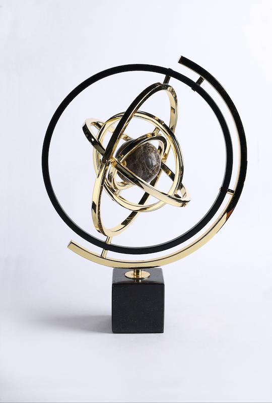 مجسمه حلقه آلميلاري ميروهوم